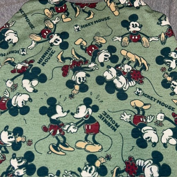 LuLaRoe Disney Randy Mickey Minnie Disney Print Shirt Size M Medium EUC - Picture 3 of 5